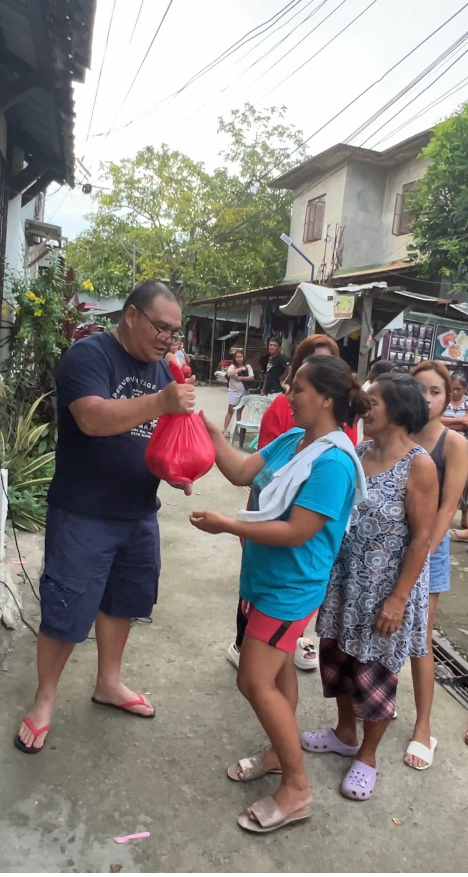 Looc, Calamba Gift Giving 8