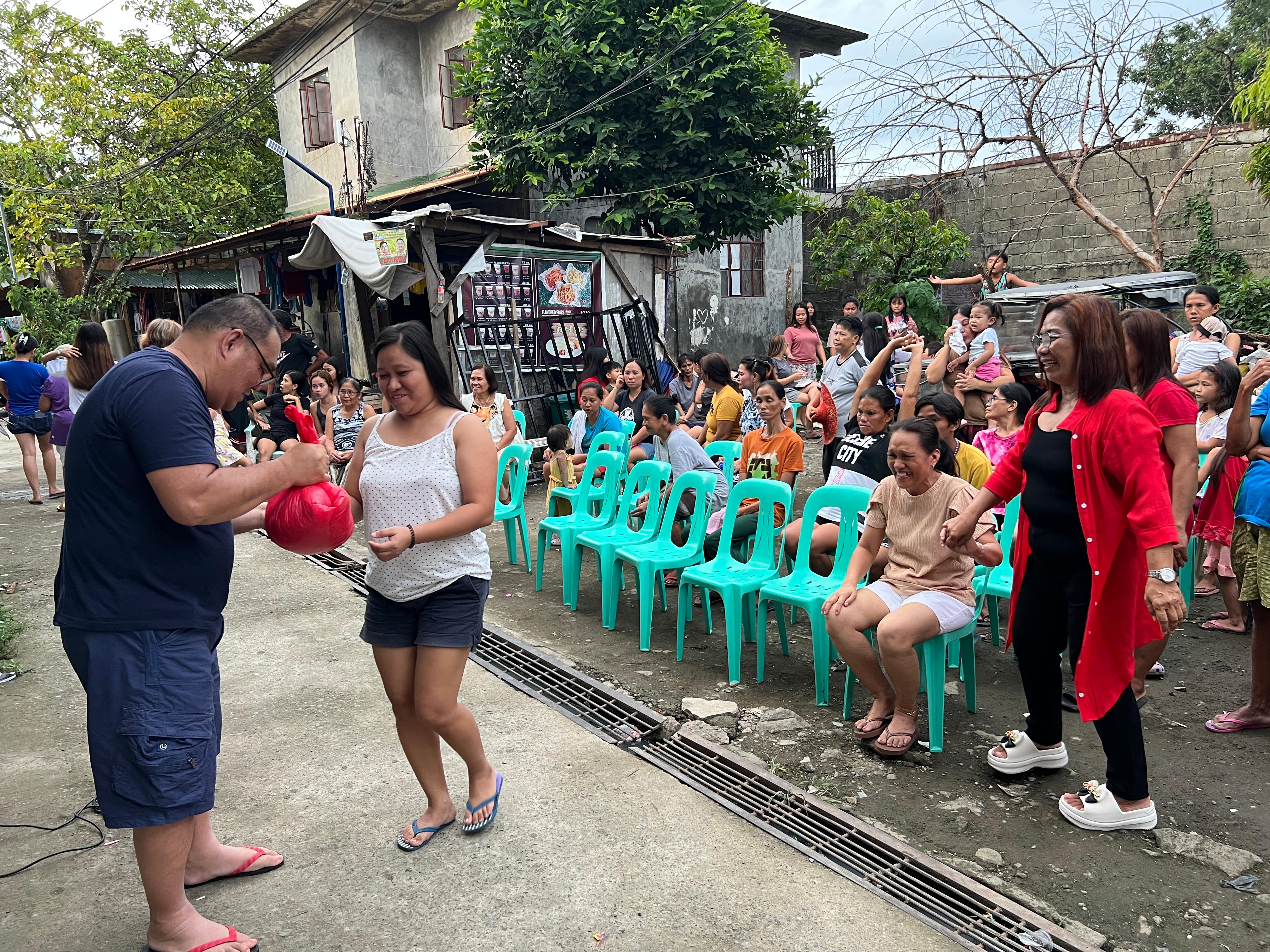 Looc, Calamba Gift Giving 10